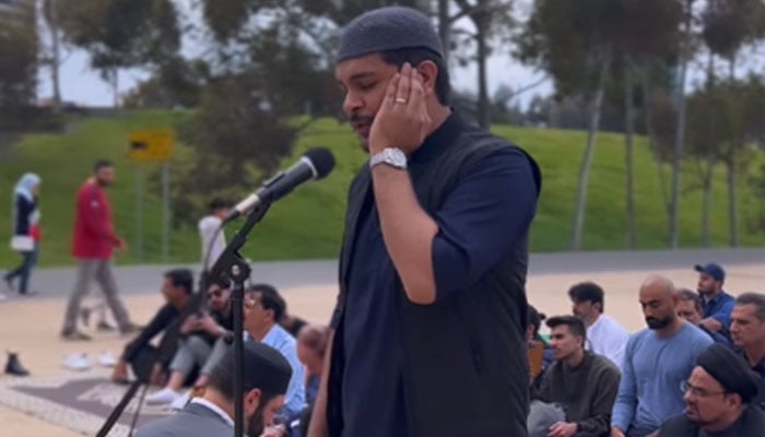 Video: Asim Azhar’s call to prayer in Melbourne before the India-Pak match, prays for better weather |  Entertainment