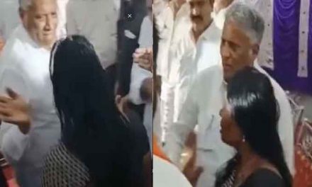 The Indian minister slapped the woman during the ceremony, the video of him touching the feet went viral