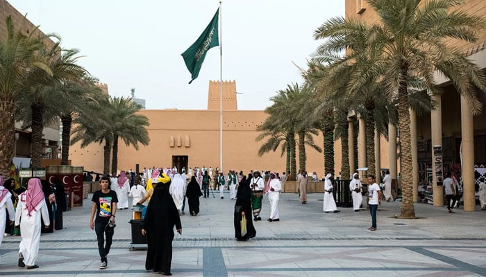 Good news for those traveling to Saudi Arabia on a visit visa