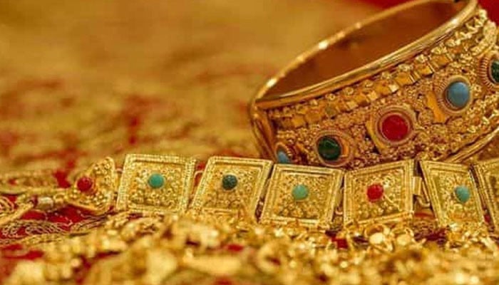 Generosity of the thieves, some of the stolen jewelery was sent back to the owner by courier