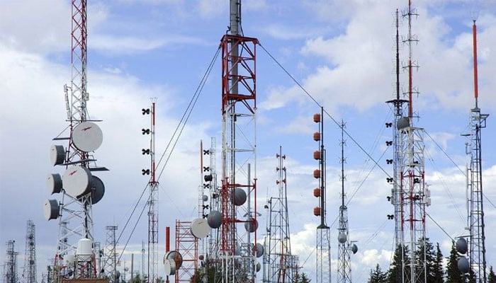 Wireless operator Veon (Jazz) is planning to sell its towers in Pakistan