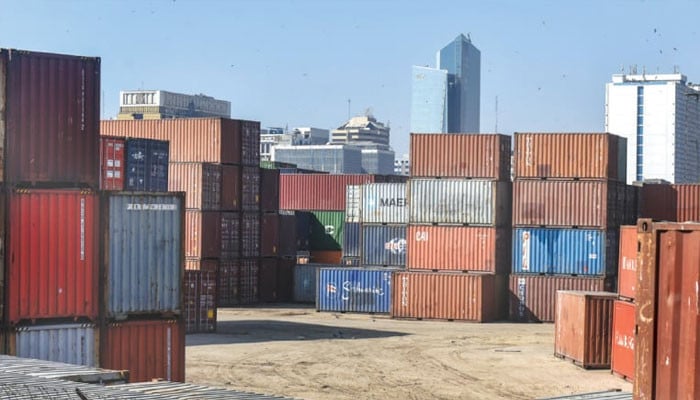 Demand of traders to release hundreds of containers of raw materials at ports