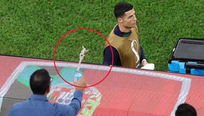 An angry fan of Ronaldo threw water on the footballer