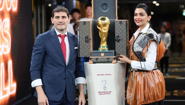 Deepika became the first Indian to unveil the trophy at the Football World Cup