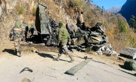 An Indian army truck fell down the Agra mountain, 16 soldiers including three officers were killed