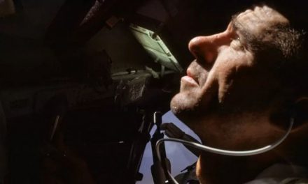 Last surviving Apollo 7 astronaut dies at 90