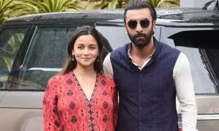 Alia Ranbir shared the first picture of her daughter Raha