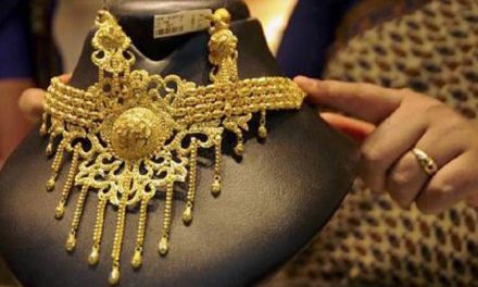 Gold has suddenly become cheaper by thousands of rupees in the country