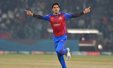 Who replaced Mir Hamza after being injured in Karachi Kings?