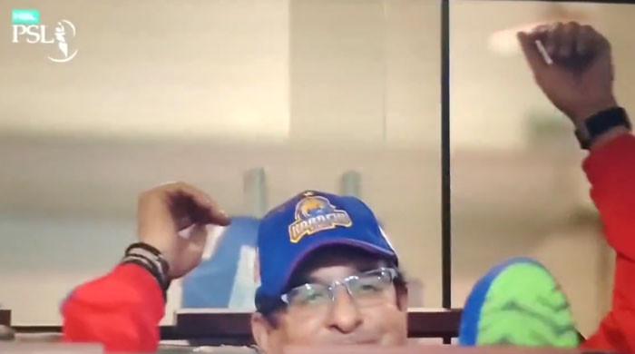 Wasim Akram could not control his anger over the continuous defeats of Karachi Kings, the video went viral