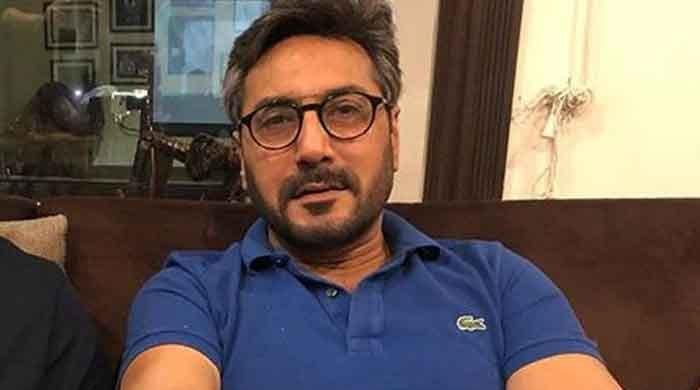 Adnan Siddiqui shared the video after seeing the moon