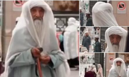 The video of Barzag carrying a cane in the Prophet’s Mosque went viral