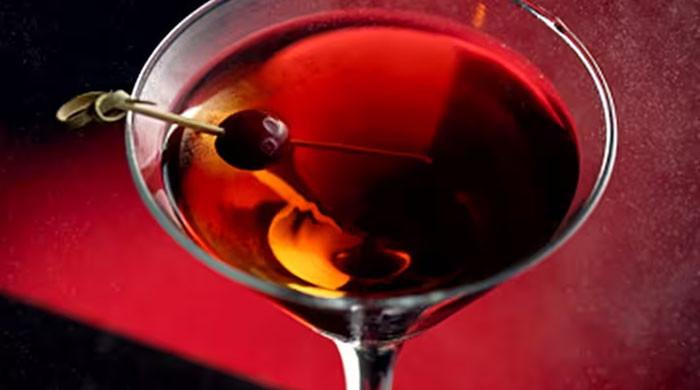 Waiters sacked after serving customer a bloody cocktail