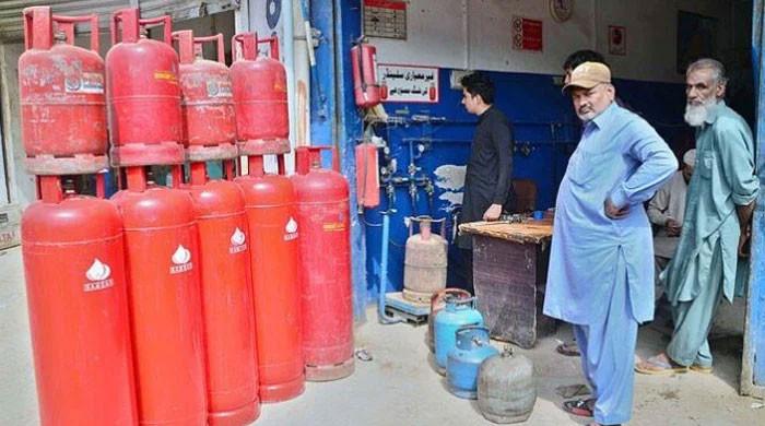 Domestic LPG cylinder has been made expensive, notification issued