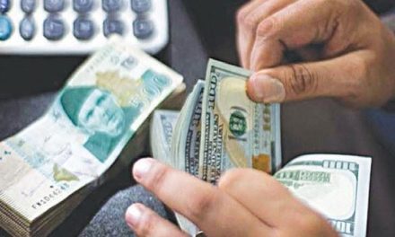 The dollar continues to soar, becoming more expensive